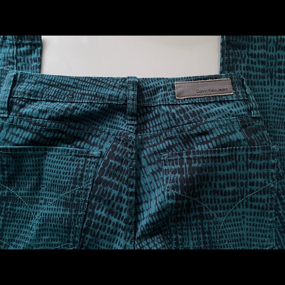 CALVIN KLEIN PATTERNED DENIMS - Picture 2 of 11